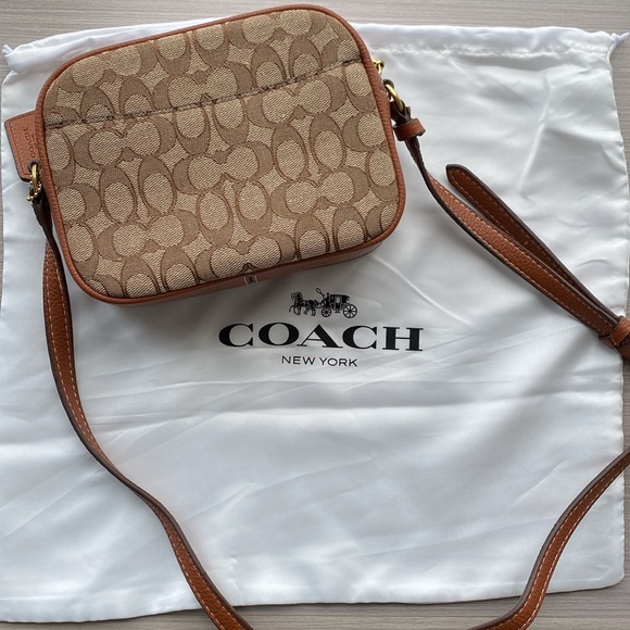 Coach X Disney Mini Jamie Camerabag - Picture 2 of 8